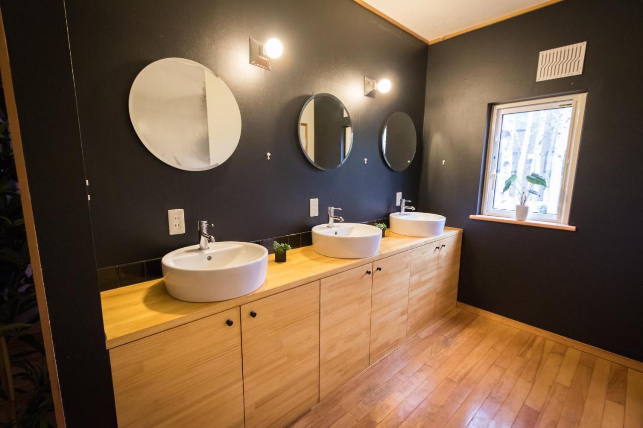 Freeride Backpackers Lodge Нисеко Екстериор снимка