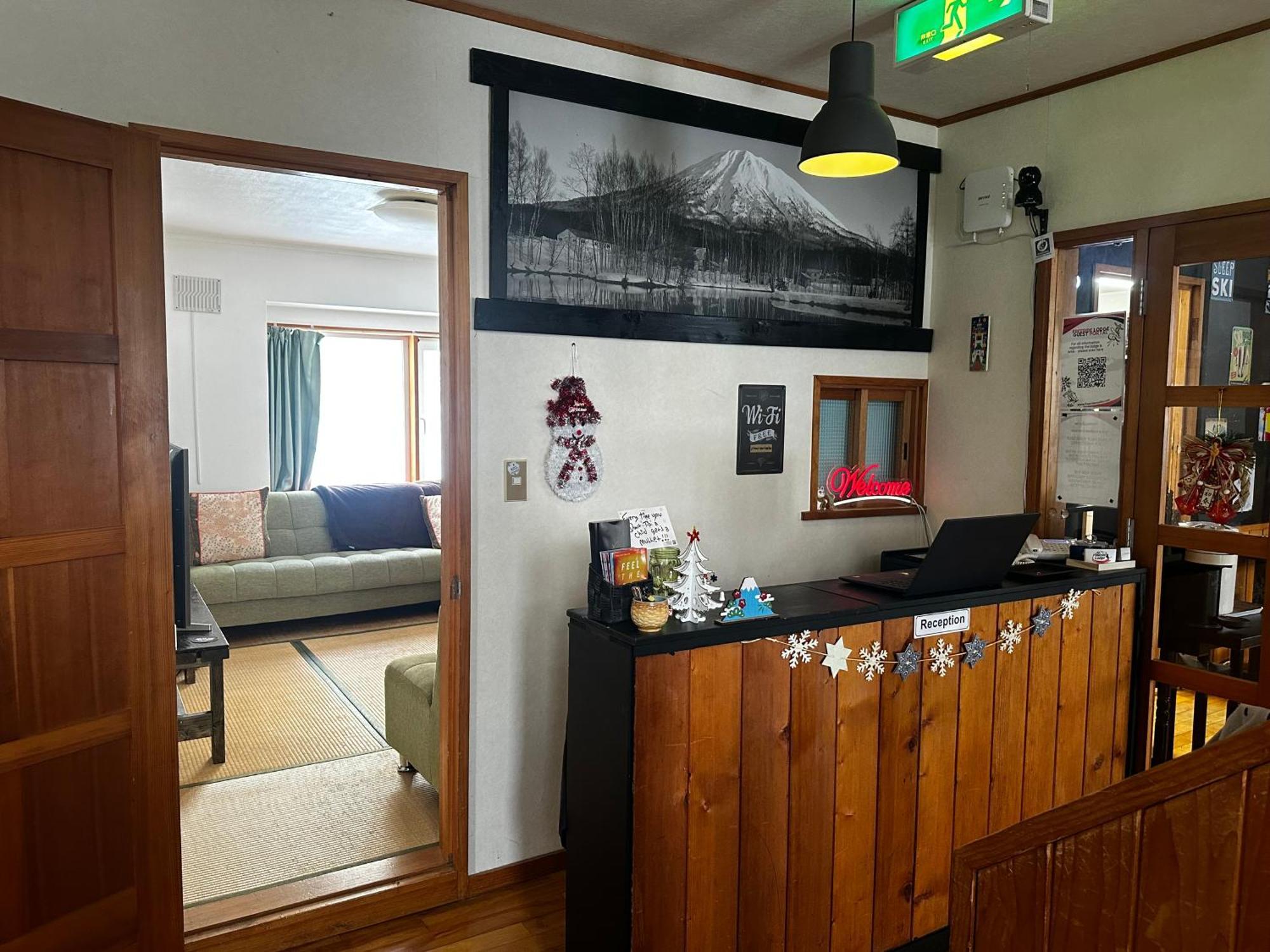 Freeride Backpackers Lodge Нисеко Екстериор снимка