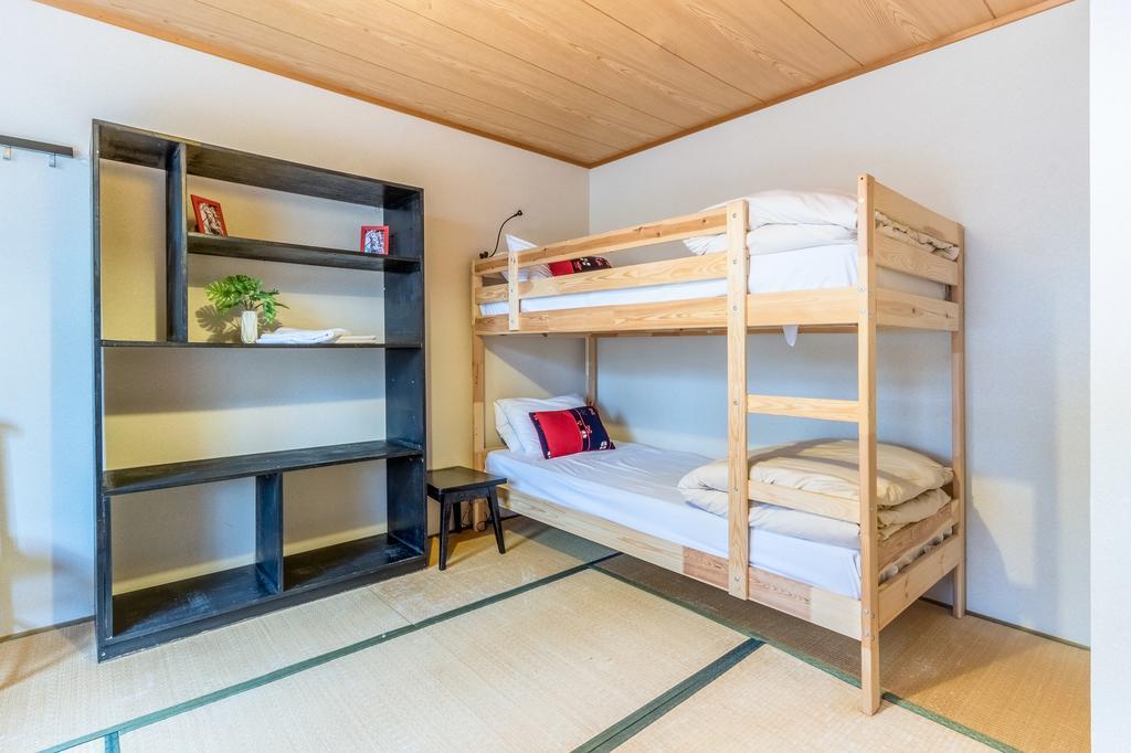 Freeride Backpackers Lodge Нисеко Екстериор снимка