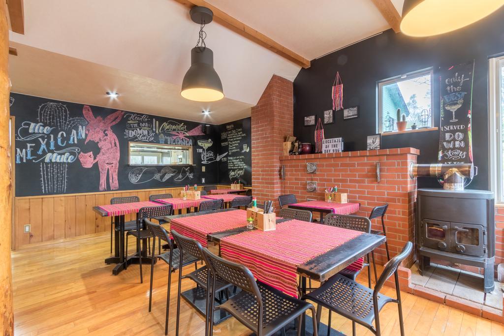 Freeride Backpackers Lodge Нисеко Екстериор снимка